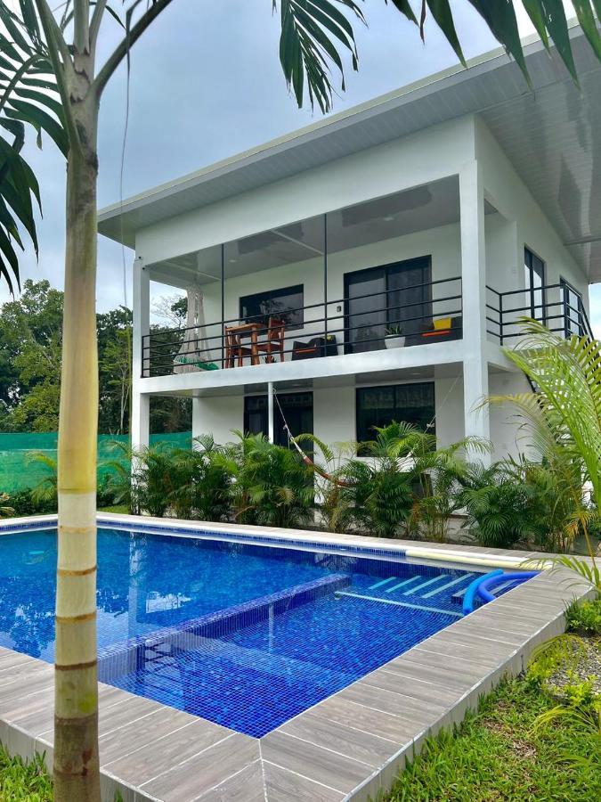 Oso Perezoso Pool Villa Puerto Viejo de Talamanca Buitenkant foto