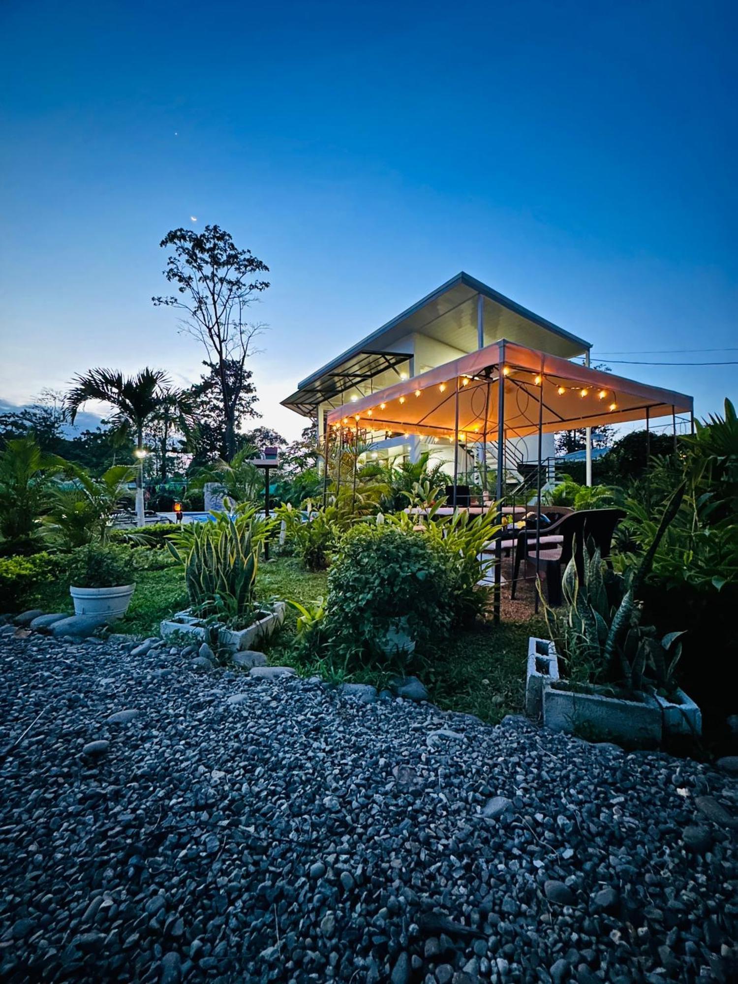 Oso Perezoso Pool Villa Puerto Viejo de Talamanca Buitenkant foto