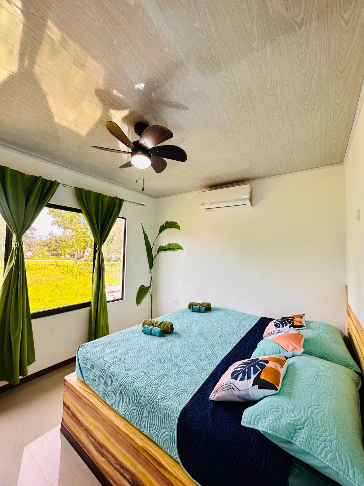 Oso Perezoso Pool Villa Puerto Viejo de Talamanca Buitenkant foto