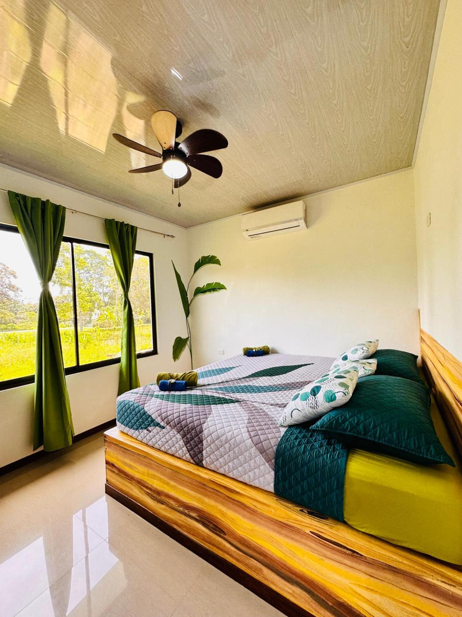 Oso Perezoso Pool Villa Puerto Viejo de Talamanca Buitenkant foto